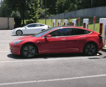 How Long Does a Tesla Battery Last?